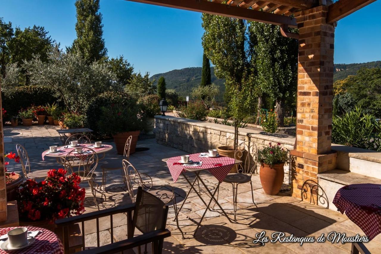 Hotel Les Restanques De Moustiers Exterior photo