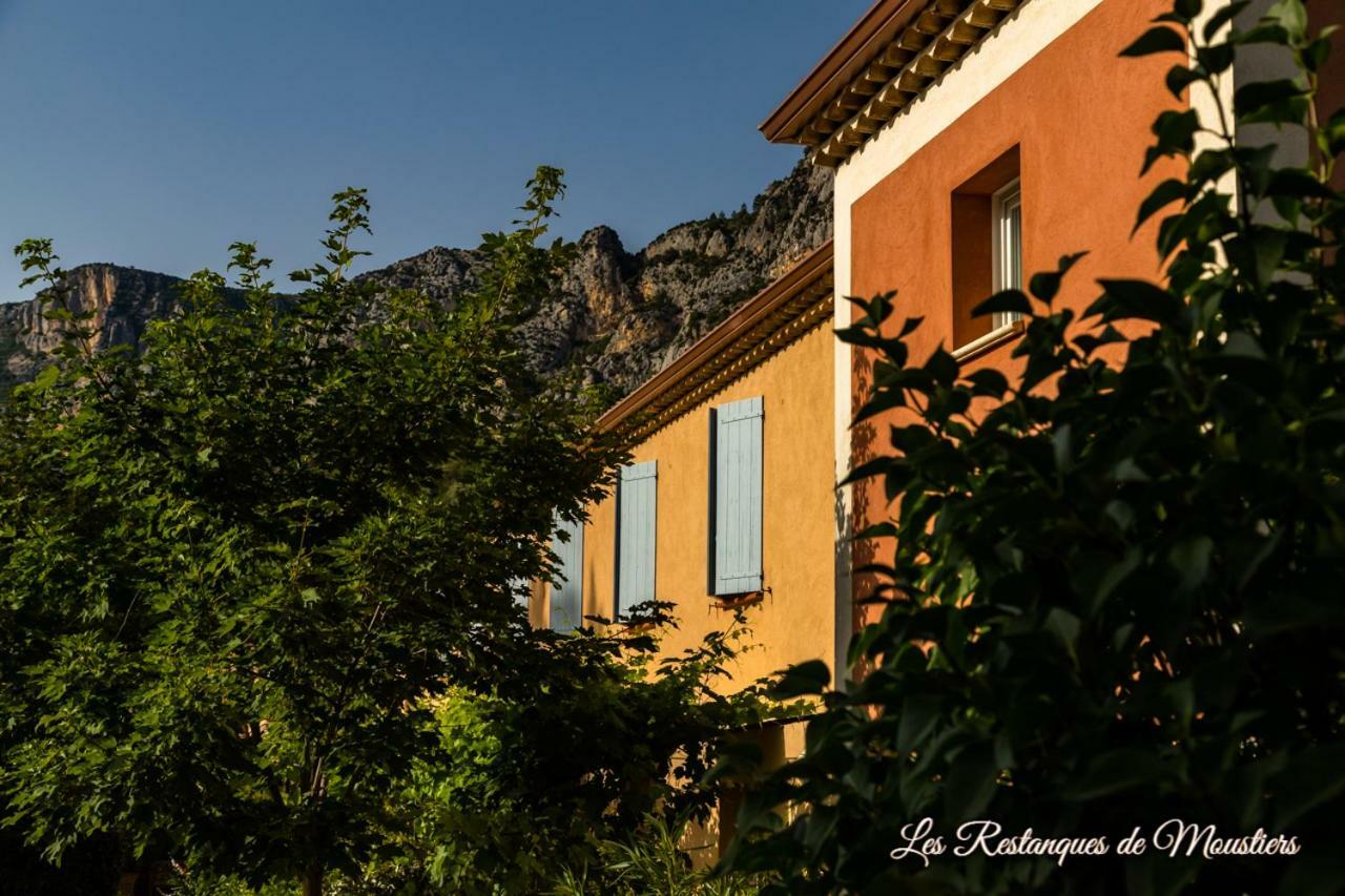 Hotel Les Restanques De Moustiers Exterior photo